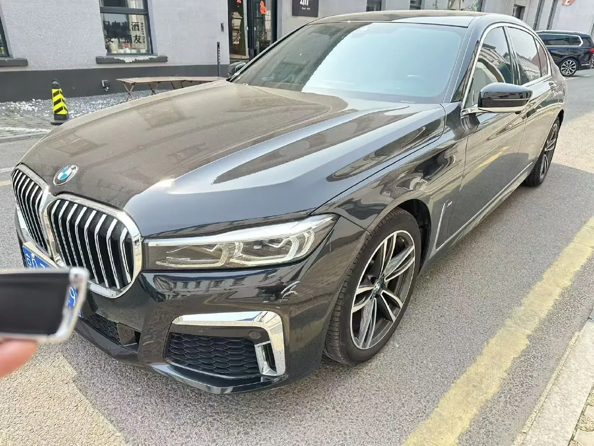 2021 BMW 7 Series 2.0T 265HP L4 8AT,autocango,china used car exporter,china ev exporter,chinese used car exporter,chinese used ev exporter