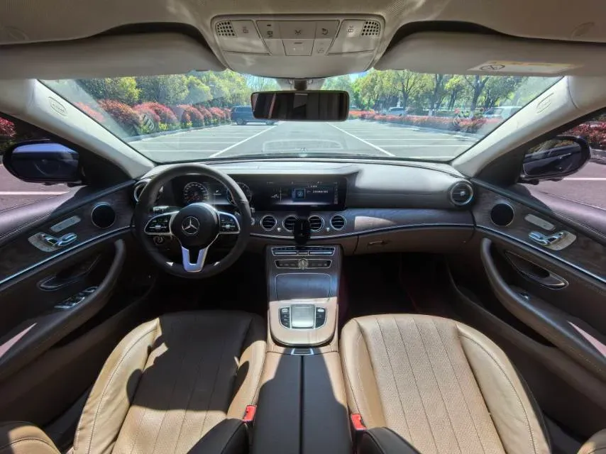 2020 Mercedes-Benz E Class 2.0T 258HP L4 9AT,autocango,china used car exporter,china ev exporter,chinese used car exporter,chinese used ev exporter