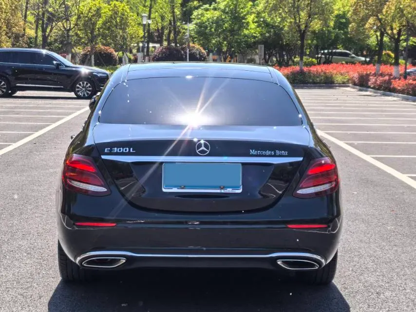 2020 Mercedes-Benz E Class 2.0T 258HP L4 9AT,autocango,china used car exporter,china ev exporter,chinese used car exporter,chinese used ev exporter