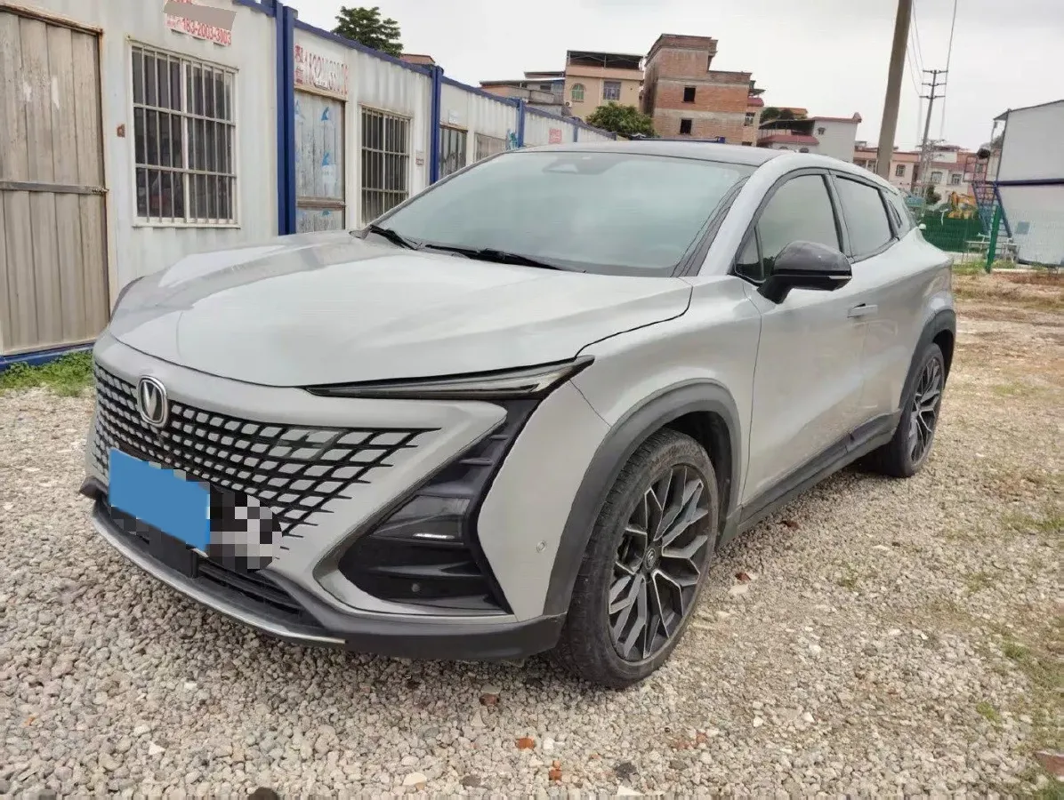 2022 ChangAn UNI-T 1.5T 188HP L4 7DCT,autocango,china used car exporter,china ev exporter,chinese used car exporter,chinese used ev exporter