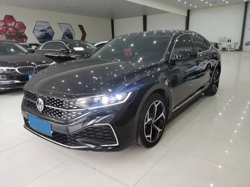 2023 Volkswagen Passat 2.0T 186HP L4 7DCT,autocango,china used car exporter,china ev exporter,chinese used car exporter,chinese used ev exporter