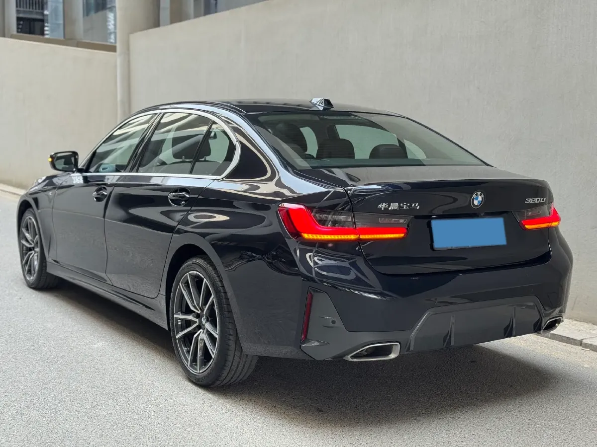 2023 BMW 3 Series 2.0T 156HP L4 8AT,autocango,china used car exporter,china ev exporter,chinese used car exporter,chinese used ev exporter