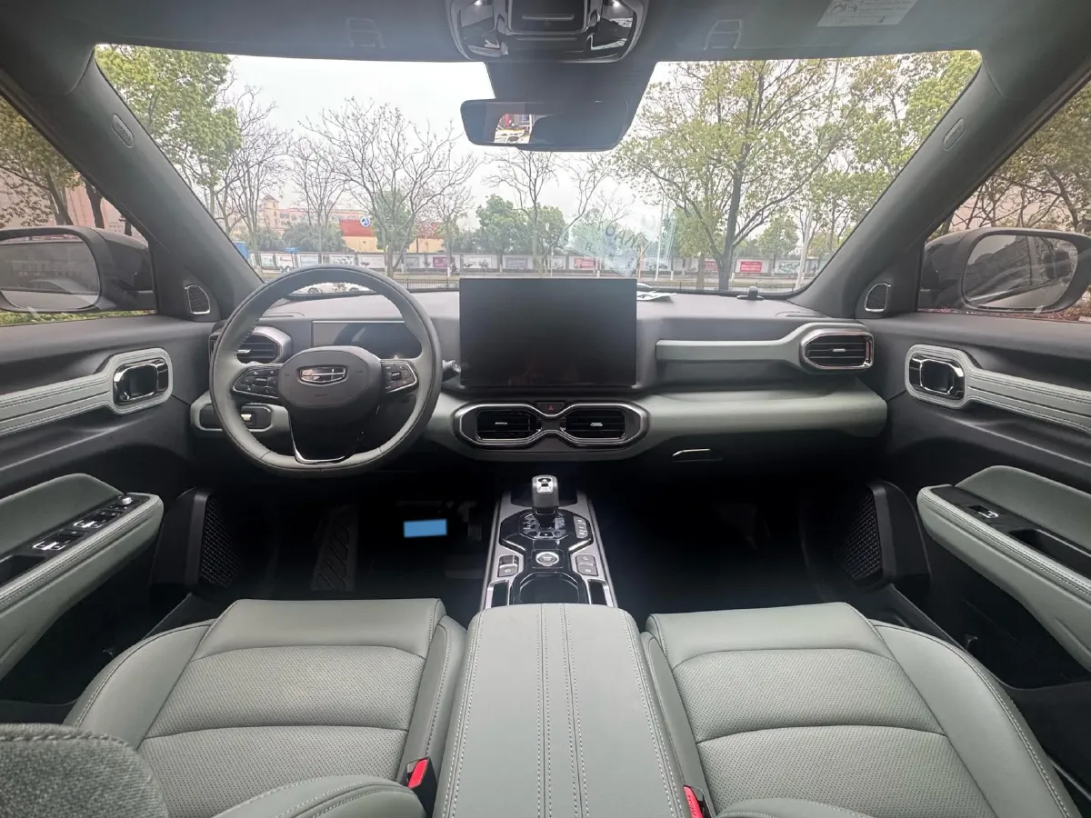 2025 Geely Cowboy 1.5T 181HP L4 7DCT,autocango,china used car exporter,china ev exporter,chinese used car exporter,chinese used ev exporter