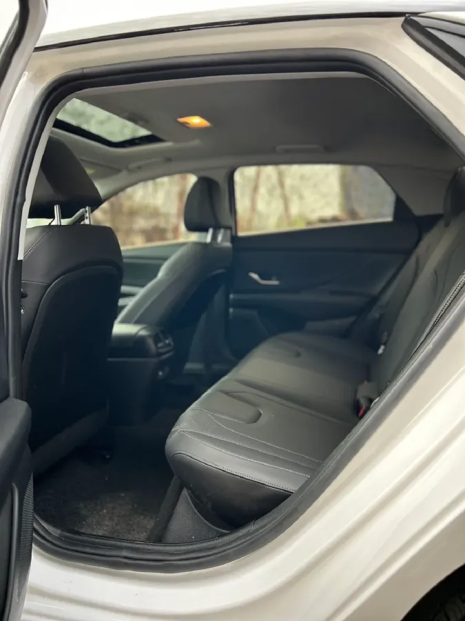 2022 Hyundai Elantra 1.5L 115HP L4 CVT,autocango,china used car exporter,china ev exporter,chinese used car exporter,chinese used ev exporter