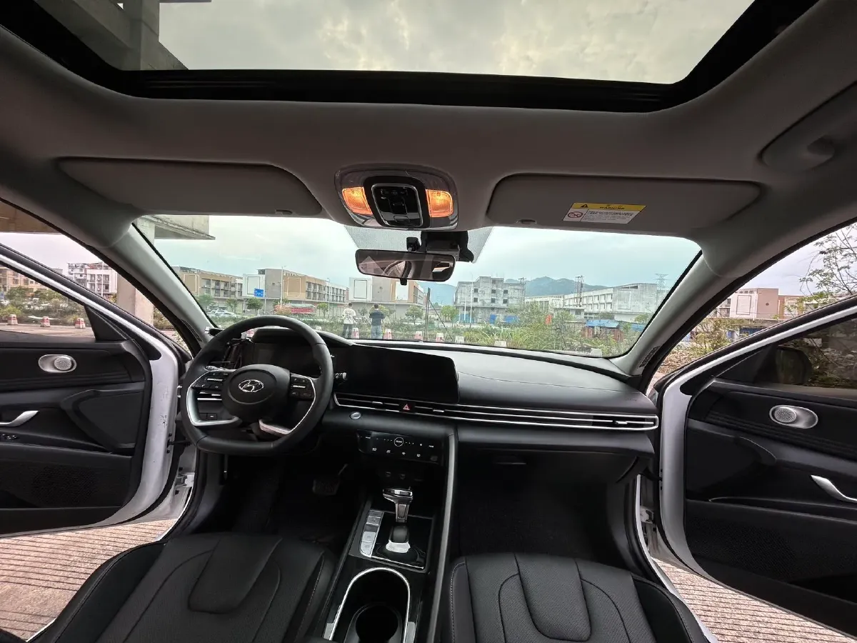 2022 Hyundai Elantra 1.5L 115HP L4 CVT,autocango,china used car exporter,china ev exporter,chinese used car exporter,chinese used ev exporter