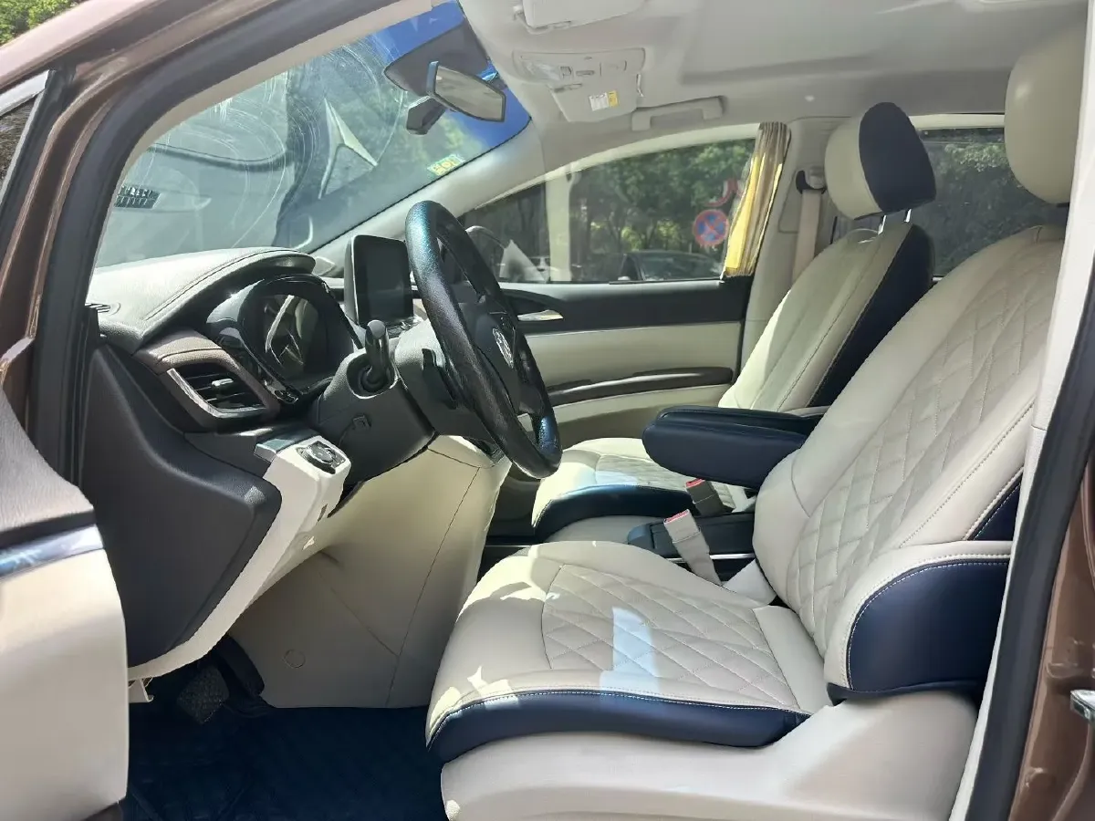 2021 Buick GL8 2.0T 237HP L4 9AT,autocango,china used car exporter,china ev exporter,chinese used car exporter,chinese used ev exporter