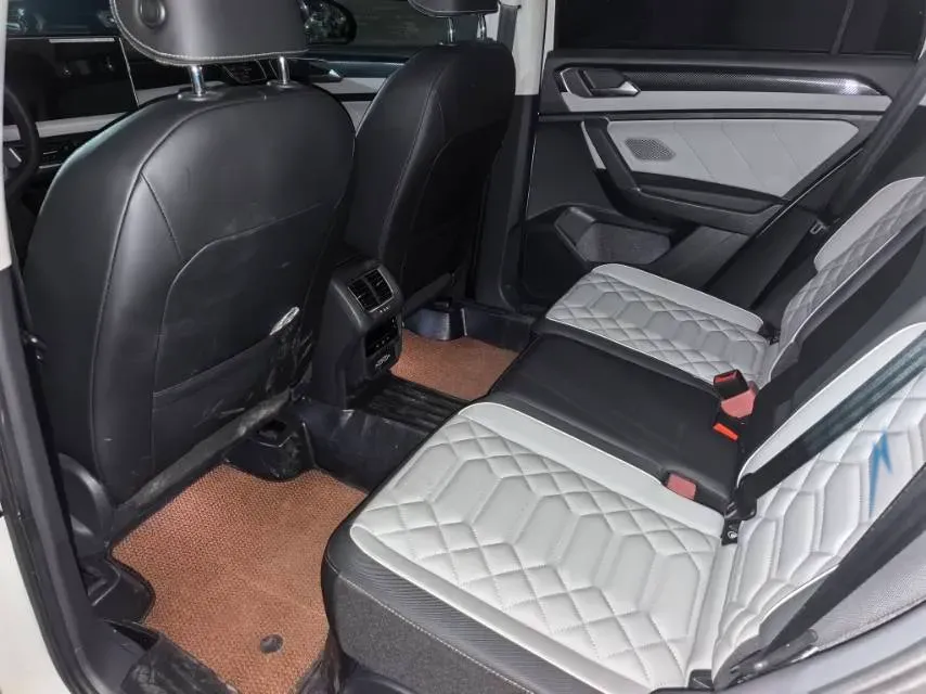 2025 Volkswagen Tayron 2.0T 186HP L4 7DCT,autocango,china used car exporter,china ev exporter,chinese used car exporter,chinese used ev exporter