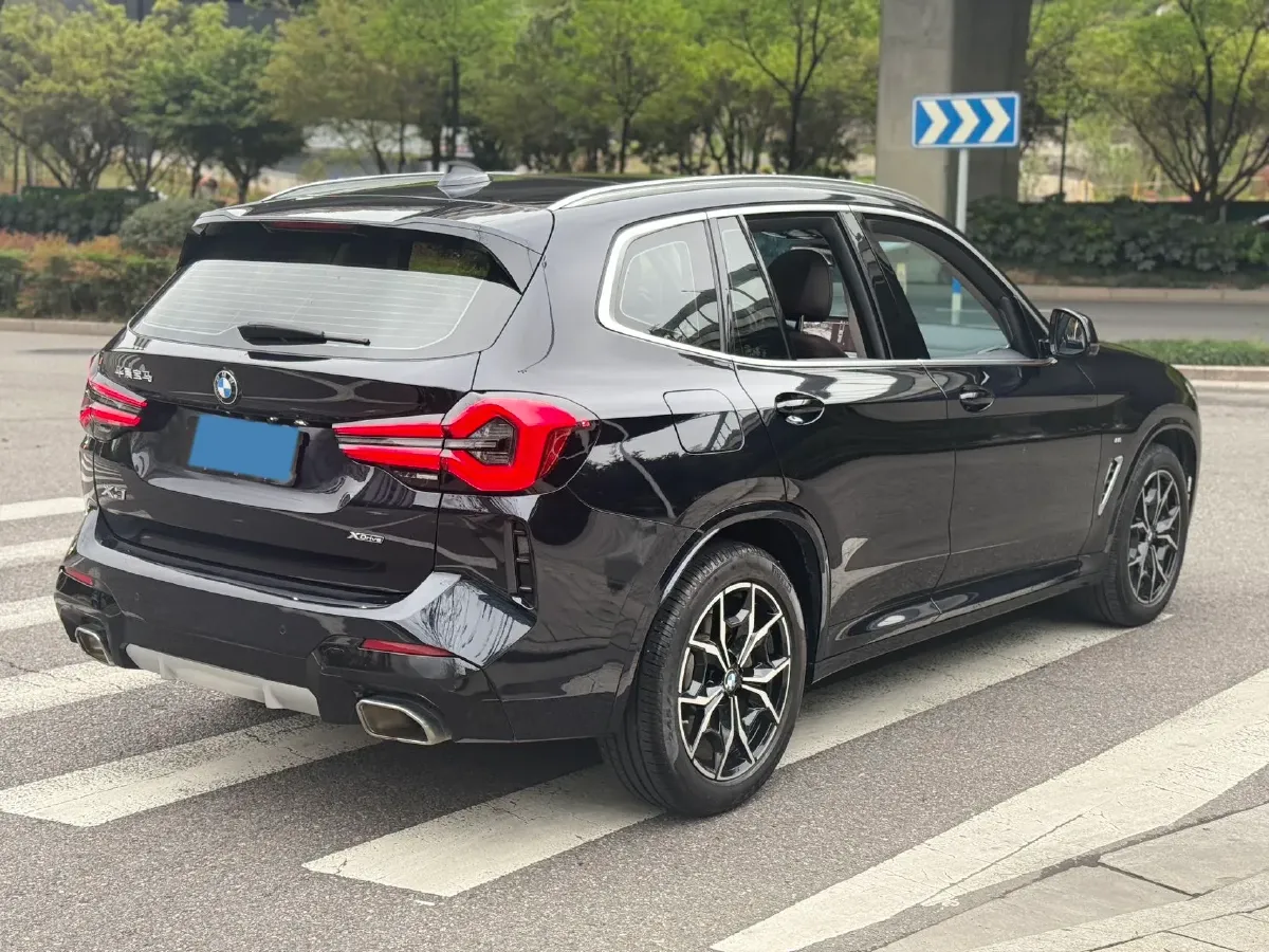 2022 BMW X3 2.0T 184HP L4 8AT,autocango,china used car exporter,china ev exporter,chinese used car exporter,chinese used ev exporter