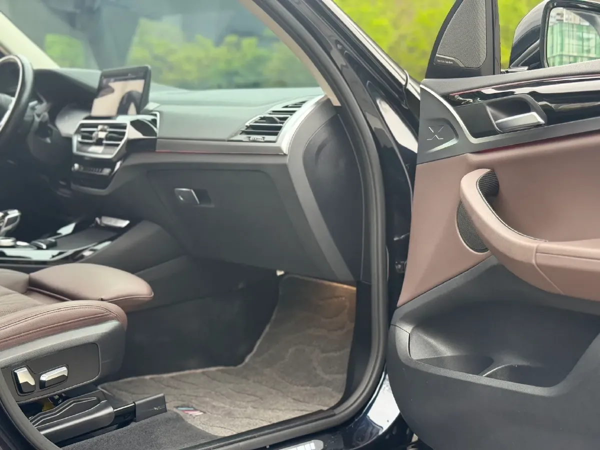 2022 BMW X3 2.0T 184HP L4 8AT,autocango,china used car exporter,china ev exporter,chinese used car exporter,chinese used ev exporter