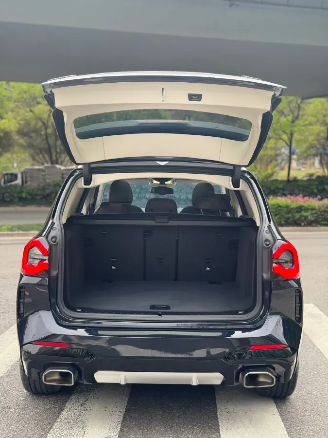 2022 BMW X3 2.0T 184HP L4 8AT,autocango,china used car exporter,china ev exporter,chinese used car exporter,chinese used ev exporter