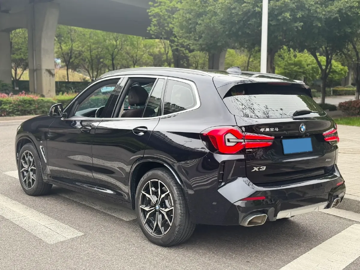 2022 BMW X3 2.0T 184HP L4 8AT,autocango,china used car exporter,china ev exporter,chinese used car exporter,chinese used ev exporter