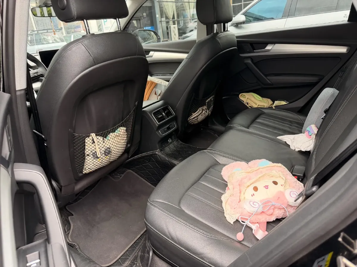 2020 Audi Q5L 2.0T 190HP L4 7DCT,autocango,china used car exporter,china ev exporter,chinese used car exporter,chinese used ev exporter