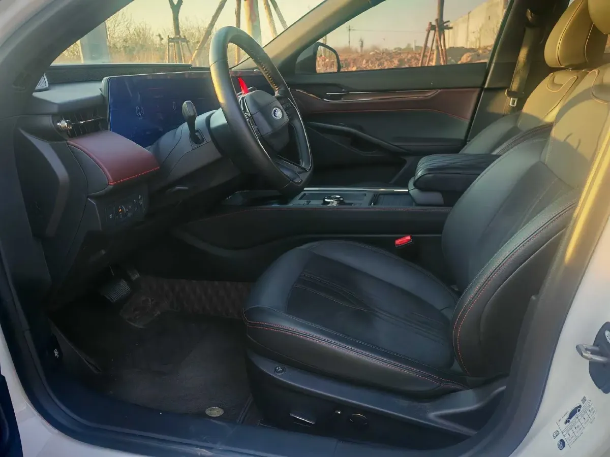 2022 Ford Mondeo 2.0T 238HP L4 8AT,autocango,china used car exporter,china ev exporter,chinese used car exporter,chinese used ev exporter