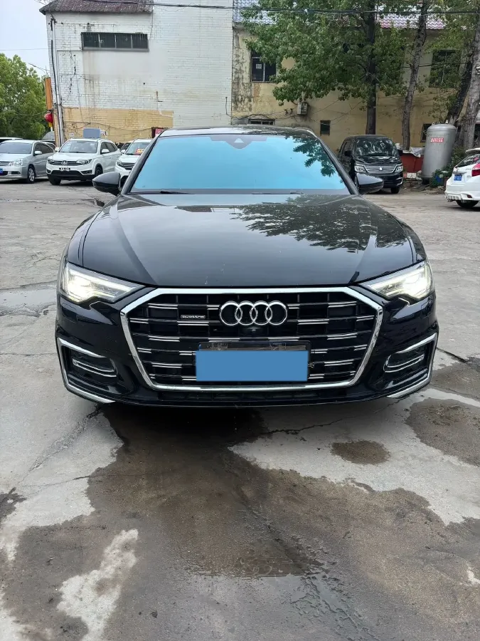 2023 Audi A6L 2.0T 245HP L4 7DCT,autocango,china used car exporter,china ev exporter,chinese used car exporter,chinese used ev exporter