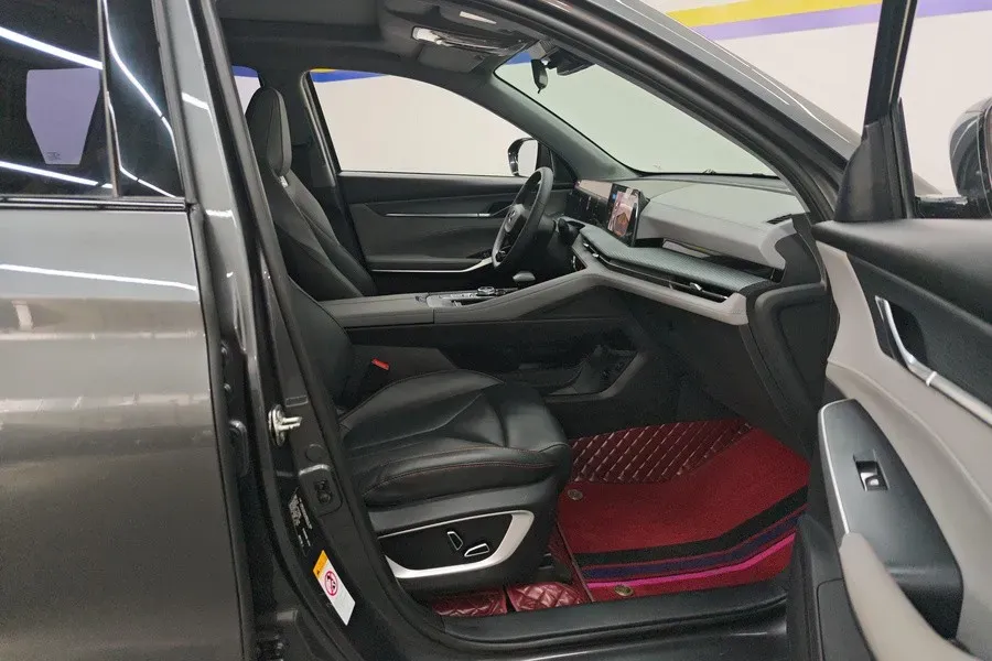 2022 ChangAn CS75 Plus 1.5T 178HP L4 6AT,autocango,china used car exporter,china ev exporter,chinese used car exporter,chinese used ev exporter