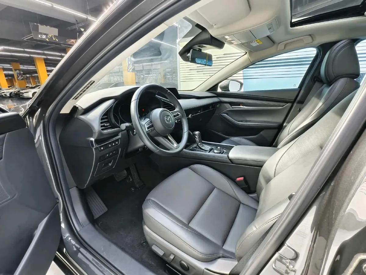 2021 Mazda 3 Axela 2.0L 158HP L4 6AT,autocango,china used car exporter,china ev exporter,chinese used car exporter,chinese used ev exporter