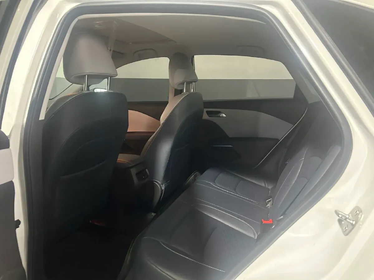 2024 Chevrolet Monza 1.5L 113HP L4 6DCT,autocango,china used car exporter,china ev exporter,chinese used car exporter,chinese used ev exporter