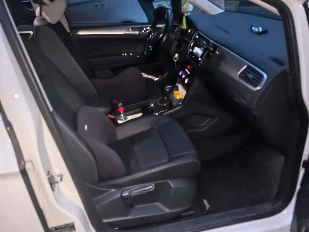 2019 Volkswagen Golf Sportsvan 1.4T 150HP L4 7DCT,autocango,china used car exporter,china ev exporter,chinese used car exporter,chinese used ev exporter