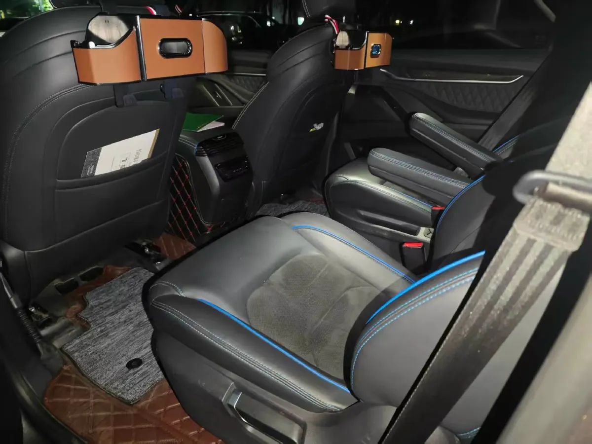 2020 MAXUS D90 Pro 2.0T 218HP L4 8AT,autocango,china used car exporter,china ev exporter,chinese used car exporter,chinese used ev exporter