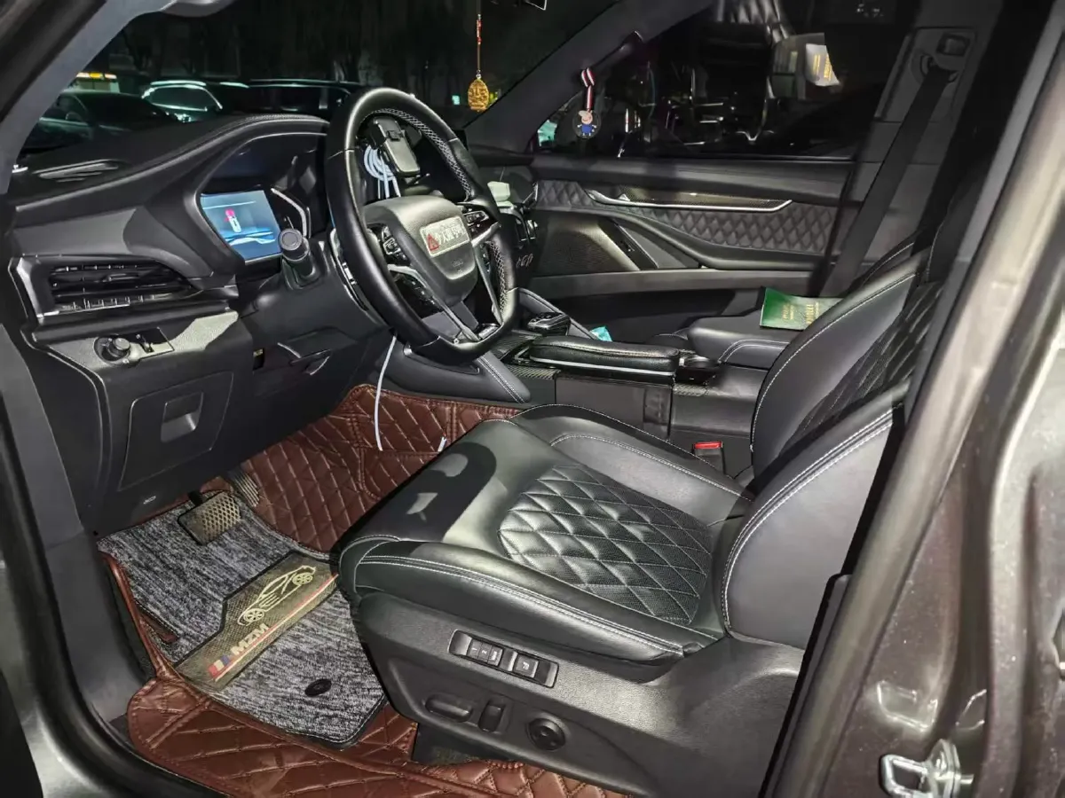 2020 MAXUS D90 Pro 2.0T 218HP L4 8AT,autocango,china used car exporter,china ev exporter,chinese used car exporter,chinese used ev exporter