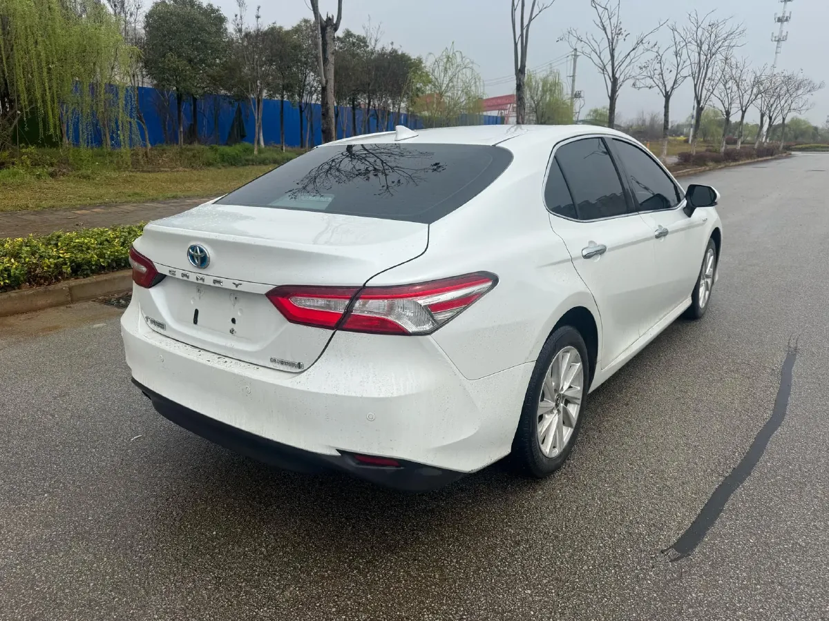 2023 Toyota Camry 2.5L 178HP L4 E-CVT Hybrid,autocango,china used car exporter,china ev exporter,chinese used car exporter,chinese used ev exporter