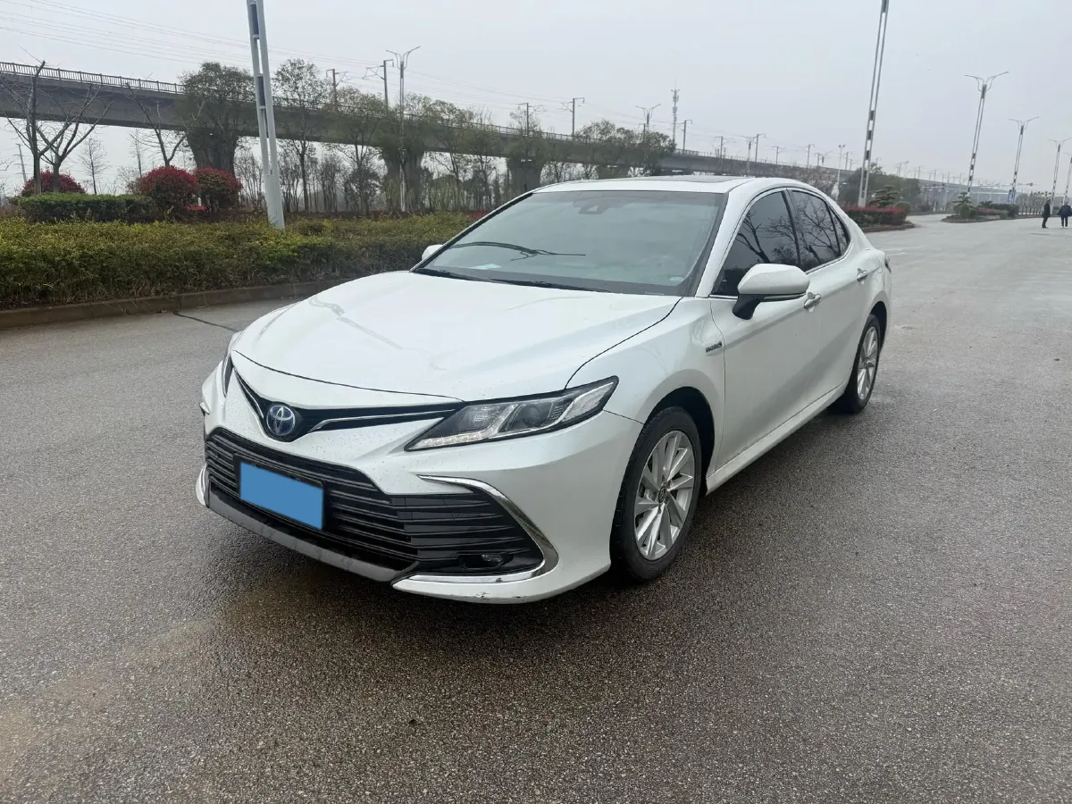 2023 Toyota Camry 2.5L 178HP L4 E-CVT Hybrid,autocango,china used car exporter,china ev exporter,chinese used car exporter,chinese used ev exporter
