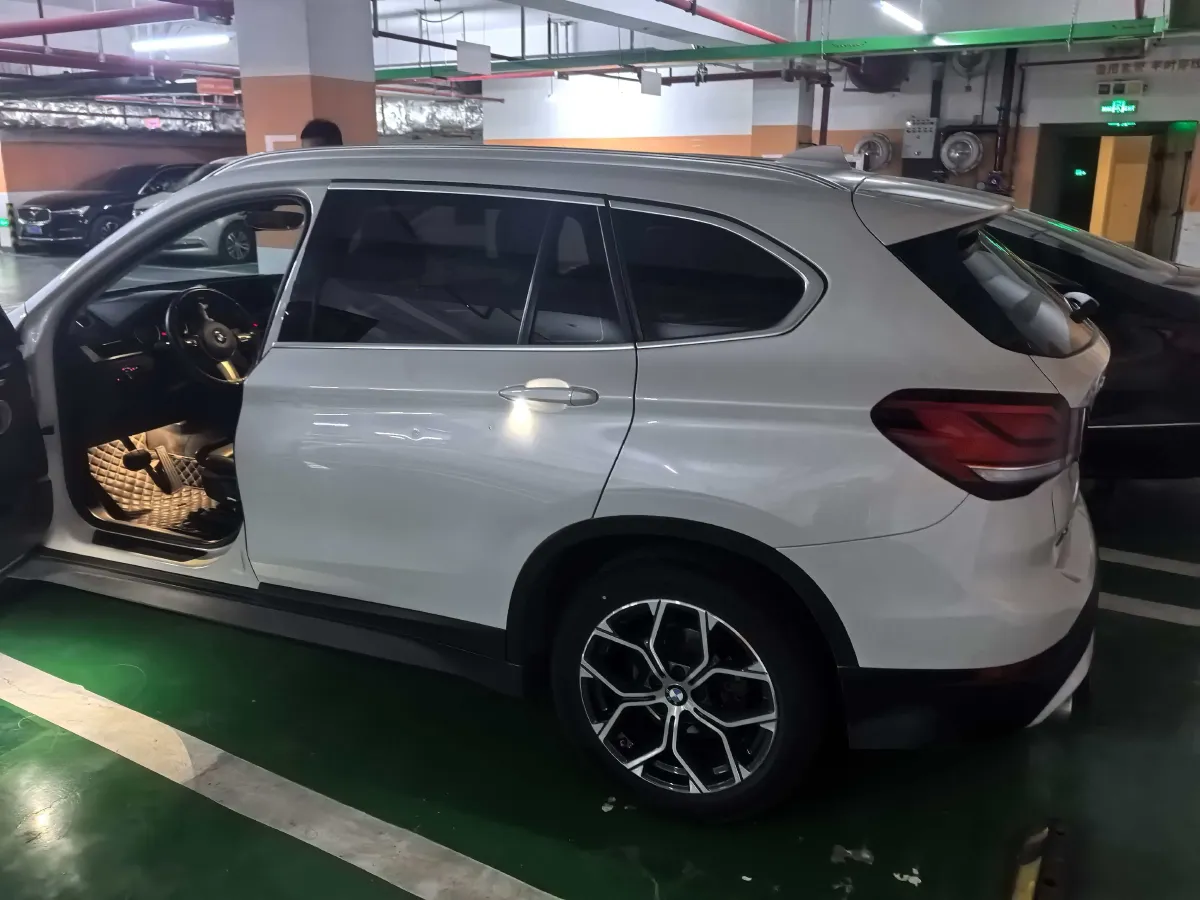 2021 BMW X1 2.0T 192HP L4 7DCT,autocango,china used car exporter,china ev exporter,chinese used car exporter,chinese used ev exporter