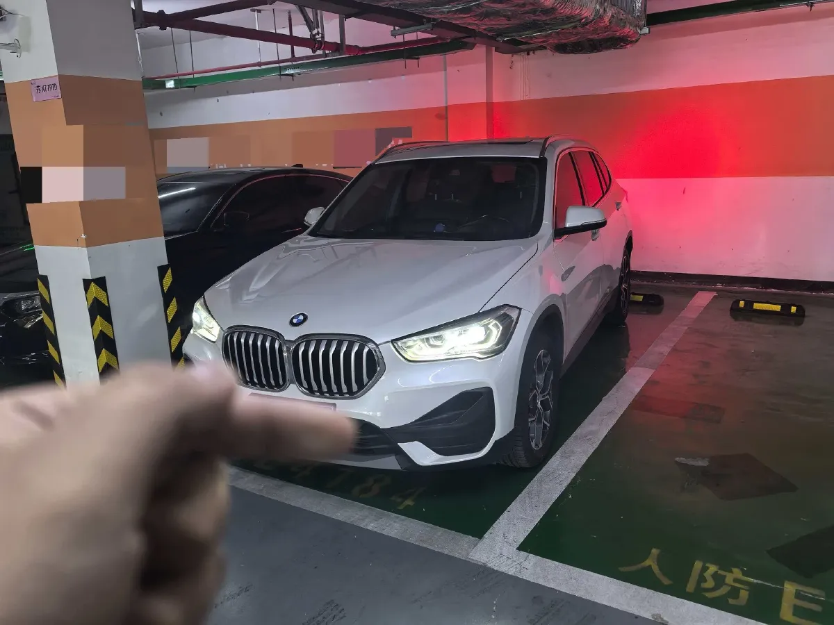 2021 BMW X1 2.0T 192HP L4 7DCT,autocango,china used car exporter,china ev exporter,chinese used car exporter,chinese used ev exporter