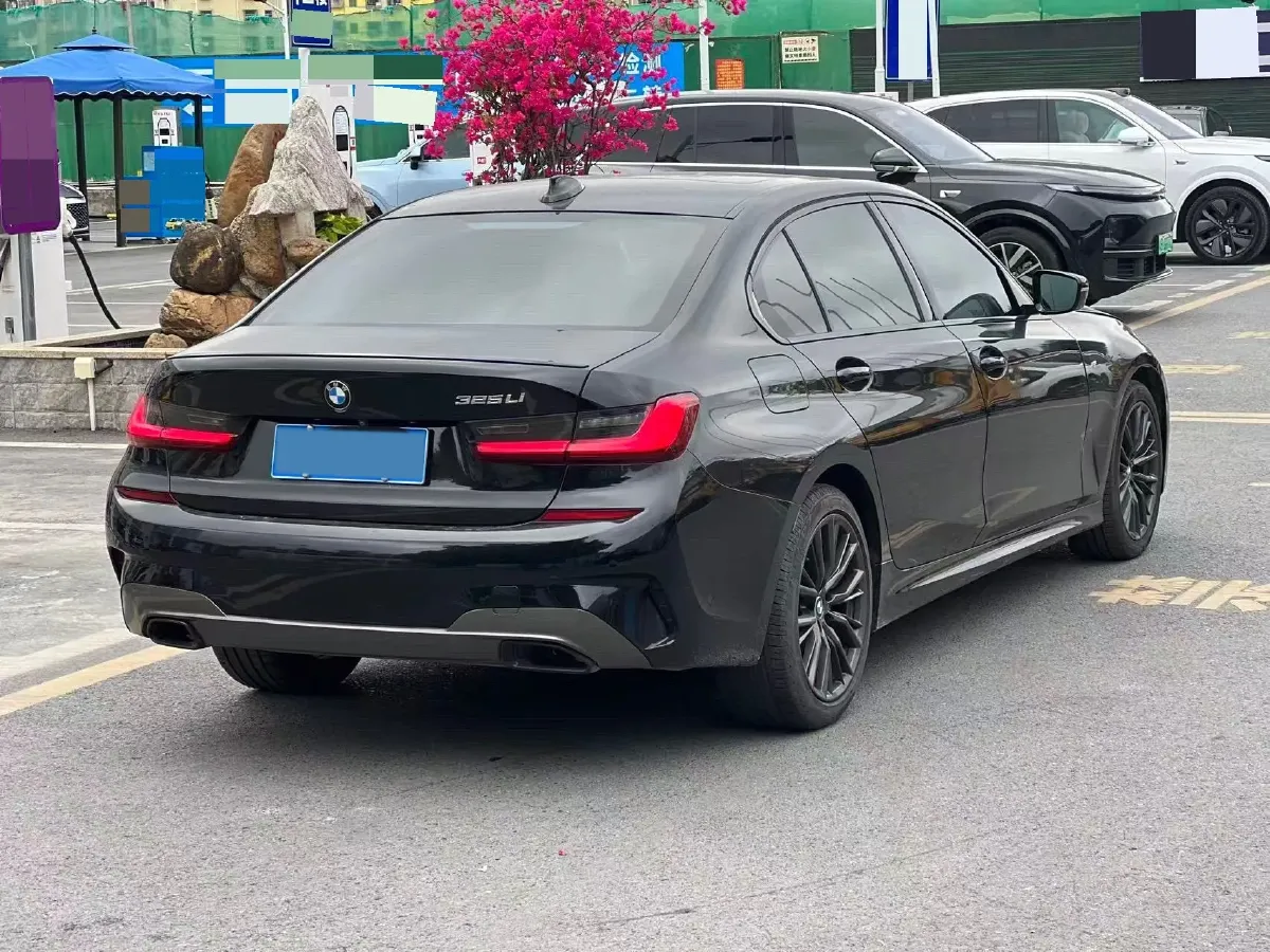2021 BMW 3 Series 2.0T 184HP L4 8AT,autocango,china used car exporter,china ev exporter,chinese used car exporter,chinese used ev exporter