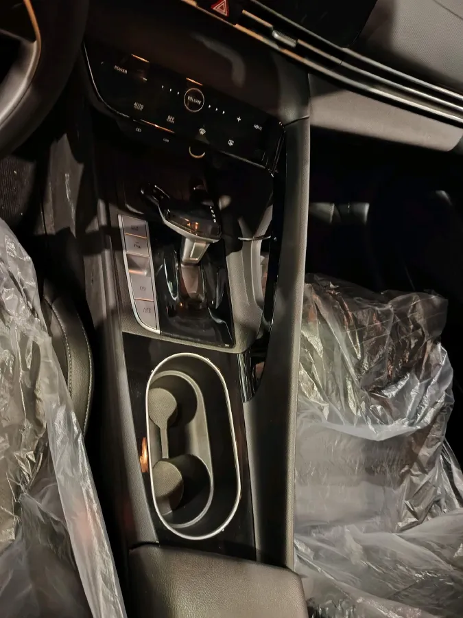 2022 Hyundai Elantra 1.5L 115HP L4 CVT,autocango,china used car exporter,china ev exporter,chinese used car exporter,chinese used ev exporter