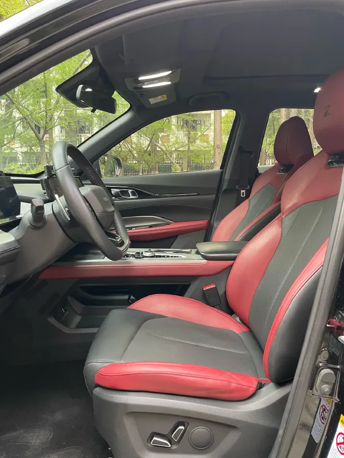 2022 Roewe RX5 MAX 1.5T 181HP L4 6AT,autocango,china used car exporter,china ev exporter,chinese used car exporter,chinese used ev exporter