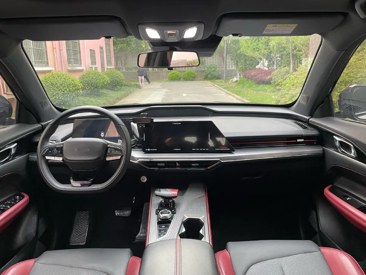 2022 Roewe RX5 MAX 1.5T 181HP L4 6AT,autocango,china used car exporter,china ev exporter,chinese used car exporter,chinese used ev exporter