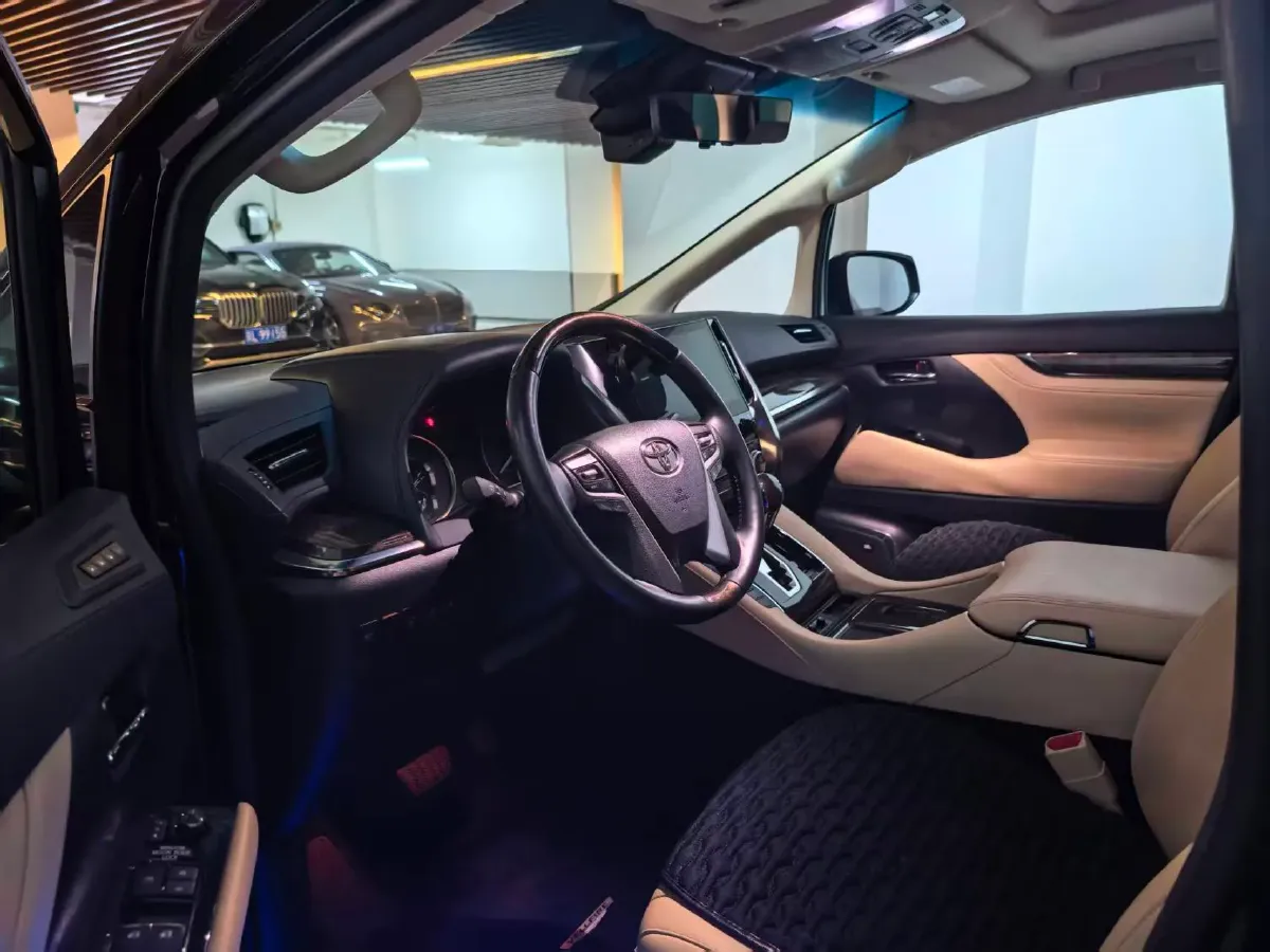 2020 Toyota Vellfire 2.5L 117HP L4 E-CVT Hybrid,autocango,china used car exporter,china ev exporter,chinese used car exporter,chinese used ev exporter