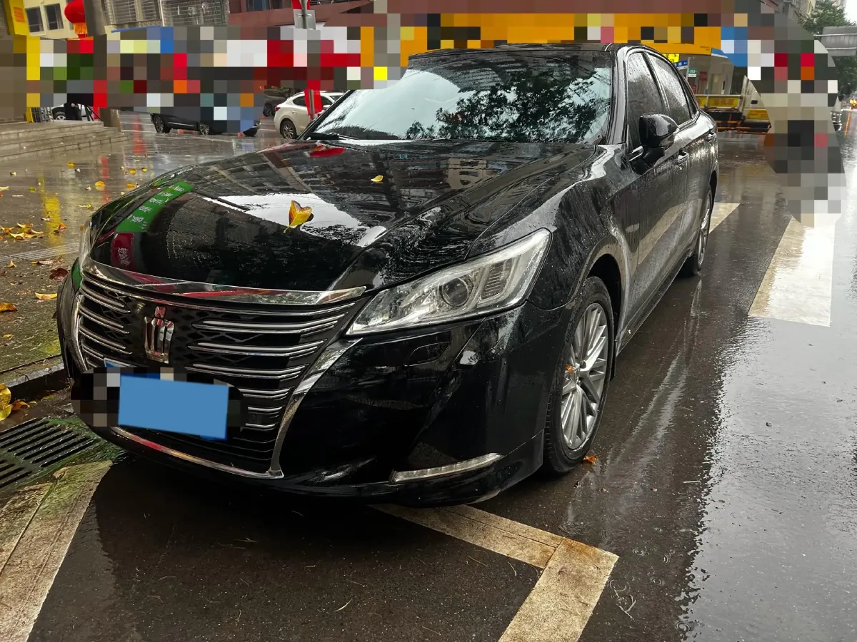 2017 Toyota Crown 2.0T 235HP L4 8AT,autocango,china used car exporter,china ev exporter,chinese used car exporter,chinese used ev exporter