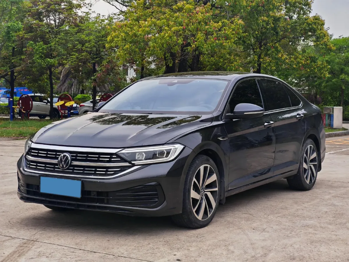 2023 Volkswagen Sagitar 1.5T 160HP L4 7DCT,autocango,china used car exporter,china ev exporter,chinese used car exporter,chinese used ev exporter