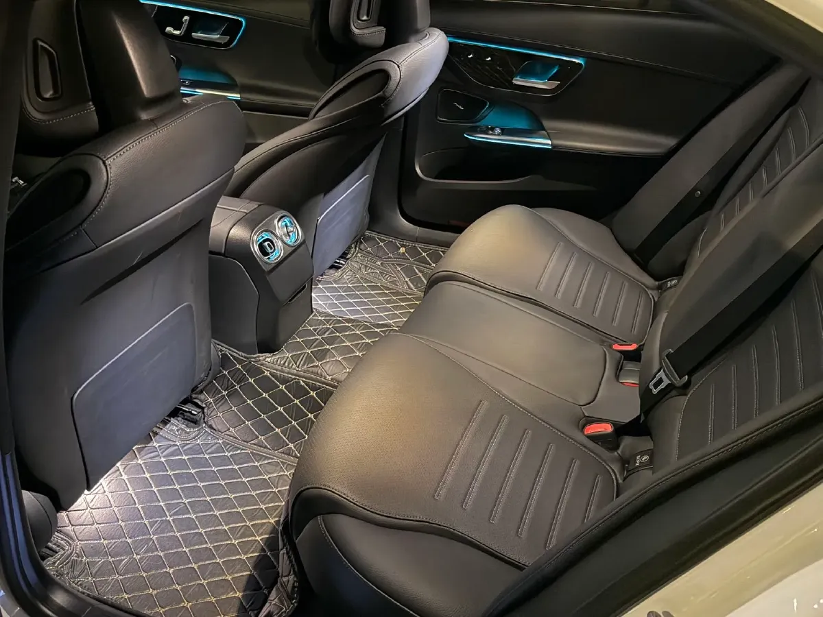 2023 Mercedes-Benz C Class 1.5T 204HP L4 9AT,autocango,china used car exporter,china ev exporter,chinese used car exporter,chinese used ev exporter