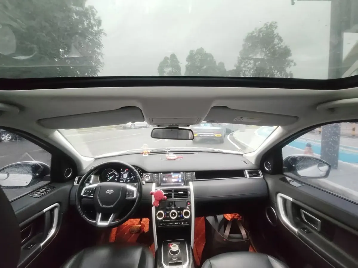 2018 Land Rover Discovery Sport 2.0T 241HP L4 9AT,autocango,china used car exporter,china ev exporter,chinese used car exporter,chinese used ev exporter