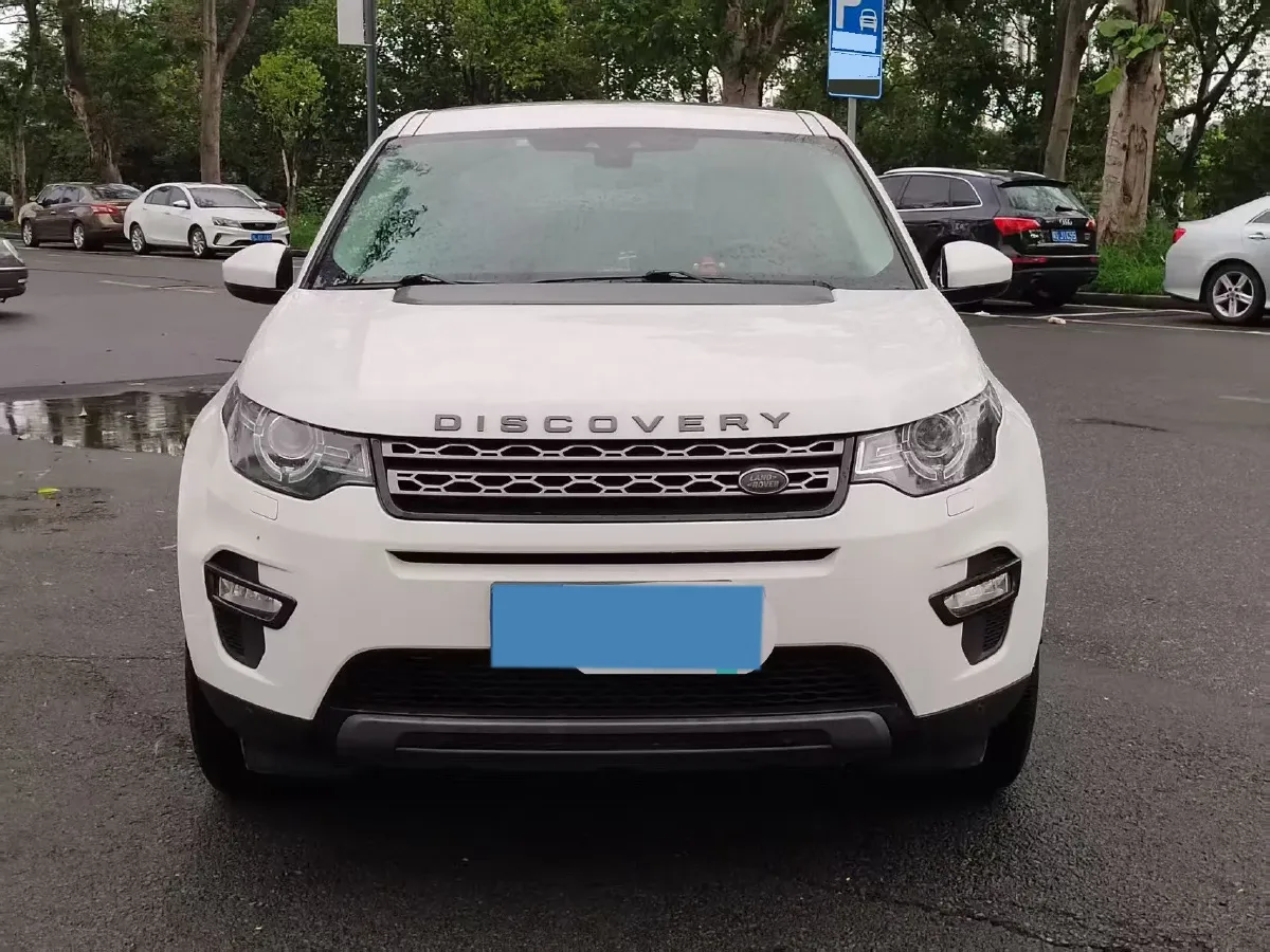 2018 Land Rover Discovery Sport 2.0T 241HP L4 9AT,autocango,china used car exporter,china ev exporter,chinese used car exporter,chinese used ev exporter