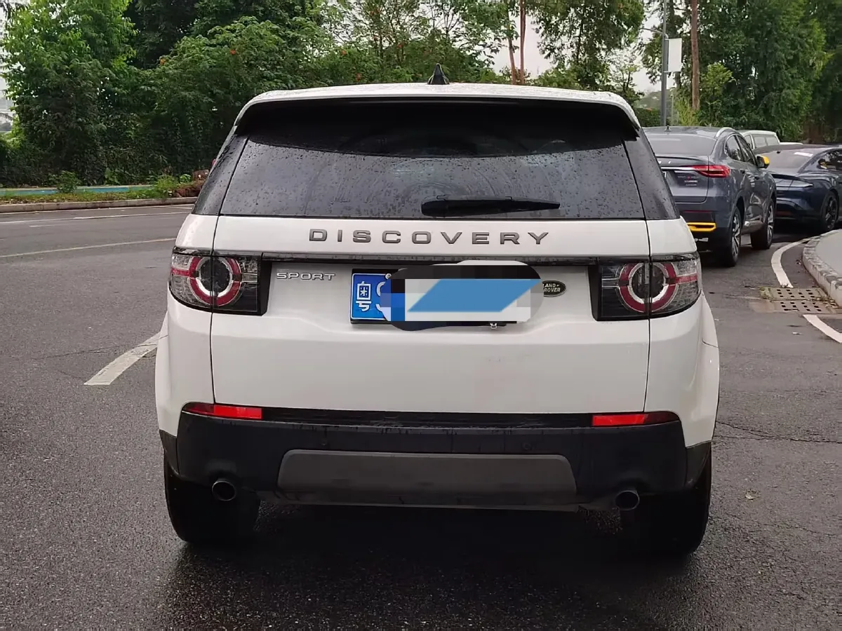 2018 Land Rover Discovery Sport 2.0T 241HP L4 9AT,autocango,china used car exporter,china ev exporter,chinese used car exporter,chinese used ev exporter