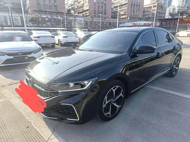 2024 Volkswagen Passat 2.0T 220HP L4 7DCT,autocango,china used car exporter,china ev exporter,chinese used car exporter,chinese used ev exporter