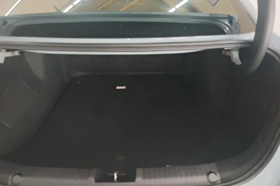 2024 Geely Galaxy L6 1.5T 163HP L4 3DHT PHEV,autocango,china used car exporter,china ev exporter,chinese used car exporter,chinese used ev exporter