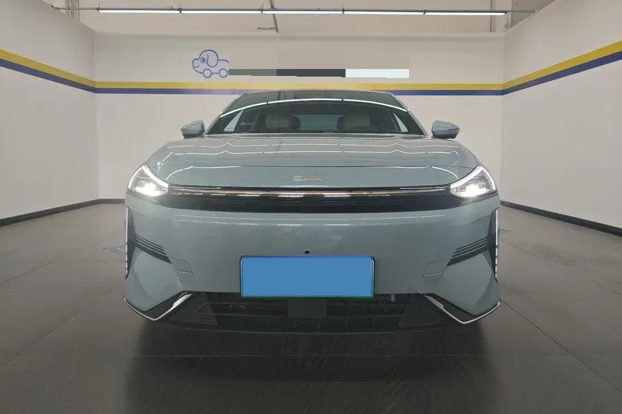 2024 Geely Galaxy L6 1.5T 163HP L4 3DHT PHEV,autocango,china used car exporter,china ev exporter,chinese used car exporter,chinese used ev exporter