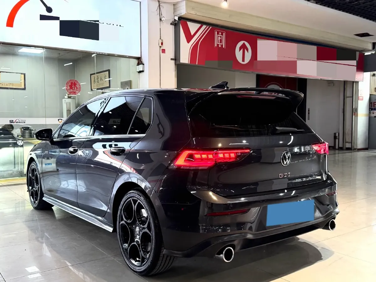 2025 Volkswagen GolfGTI 2.0T 220HP L4 7DCT,autocango,china used car exporter,china ev exporter,chinese used car exporter,chinese used ev exporter