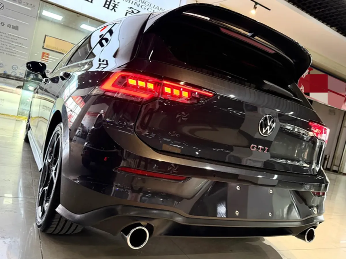 2025 Volkswagen GolfGTI 2.0T 220HP L4 7DCT,autocango,china used car exporter,china ev exporter,chinese used car exporter,chinese used ev exporter