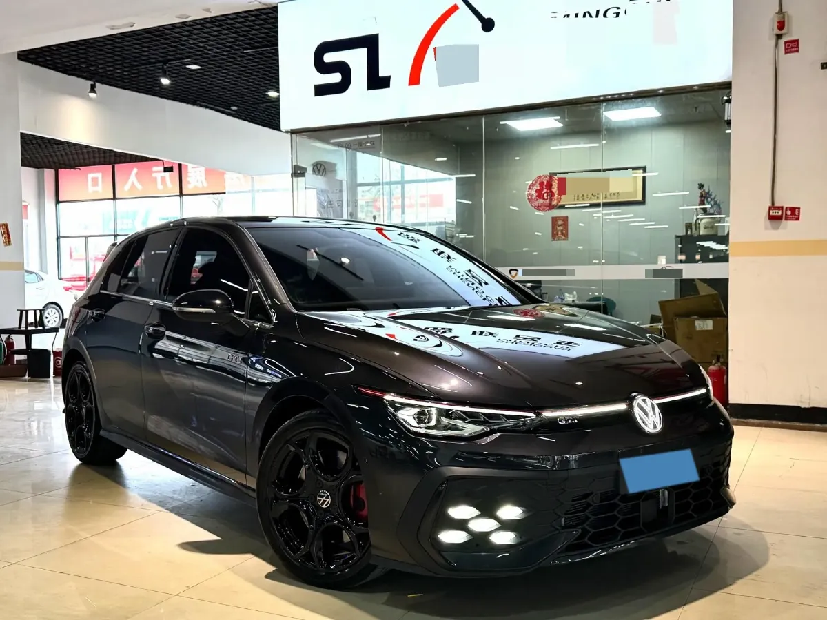 2025 Volkswagen GolfGTI 2.0T 220HP L4 7DCT,autocango,china used car exporter,china ev exporter,chinese used car exporter,chinese used ev exporter