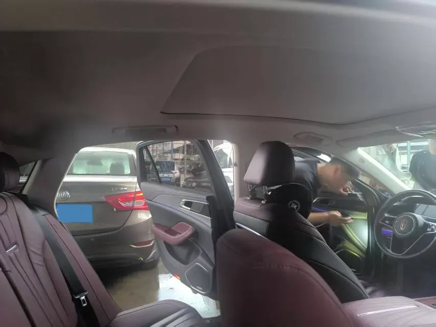 2024 HongQi H5 2.0T 224HP L4 8AT,autocango,china used car exporter,china ev exporter,chinese used car exporter,chinese used ev exporter