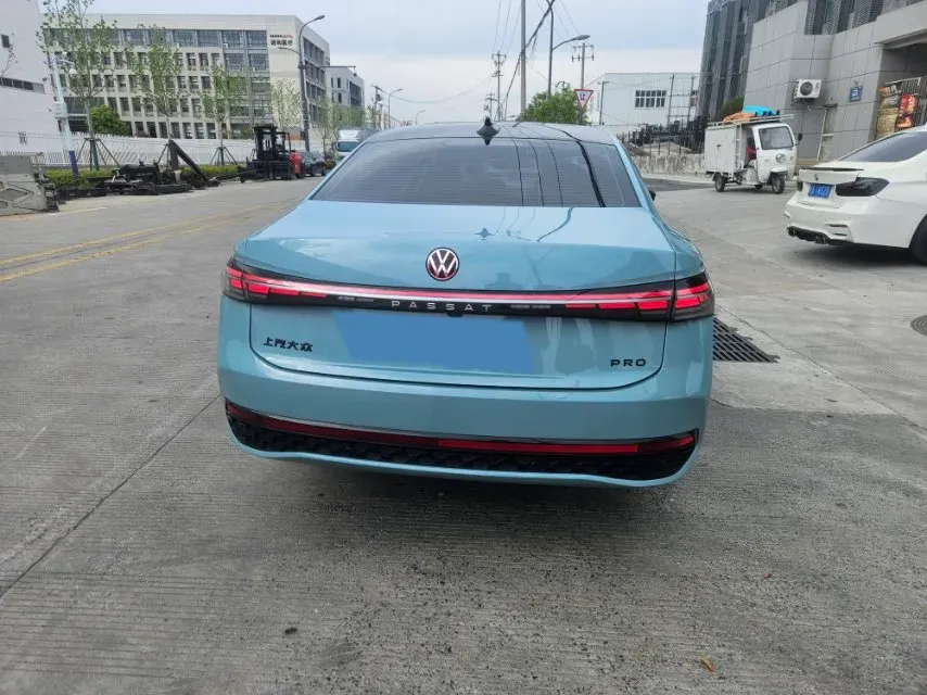 2025 Volkswagen Passat 2.0T 220HP L4 7DCT,autocango,china used car exporter,china ev exporter,chinese used car exporter,chinese used ev exporter