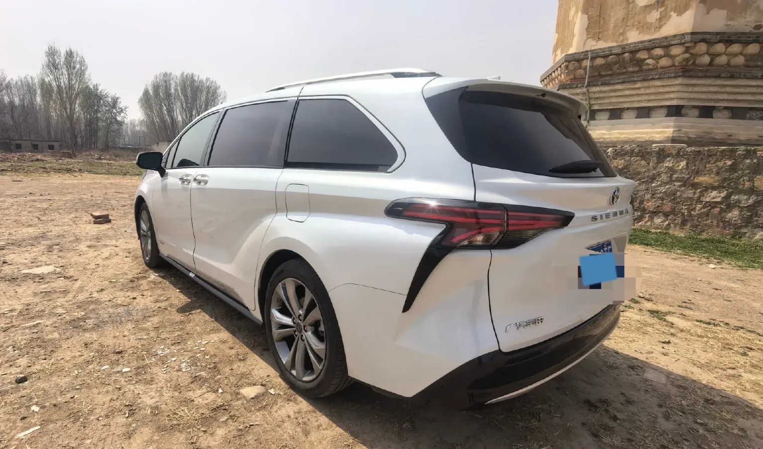 2023 Toyota Sienna 2.5L 189HP L4 E-CVT Hybrid,autocango,china used car exporter,china ev exporter,chinese used car exporter,chinese used ev exporter