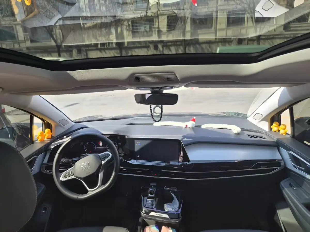 2024 Volkswagen Talagon 2.0T 220HP L4 7DCT,autocango,china used car exporter,china ev exporter,chinese used car exporter,chinese used ev exporter