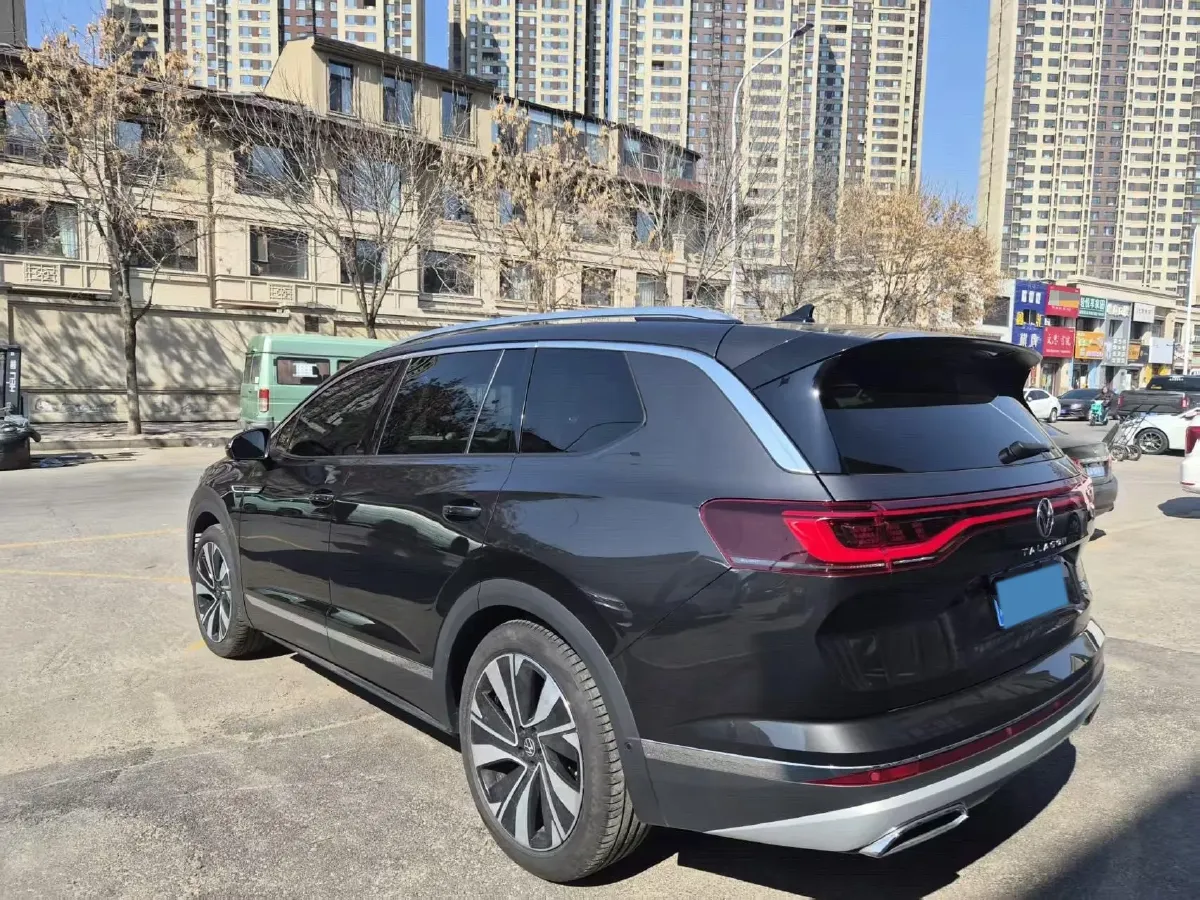 2024 Volkswagen Talagon 2.0T 220HP L4 7DCT,autocango,china used car exporter,china ev exporter,chinese used car exporter,chinese used ev exporter